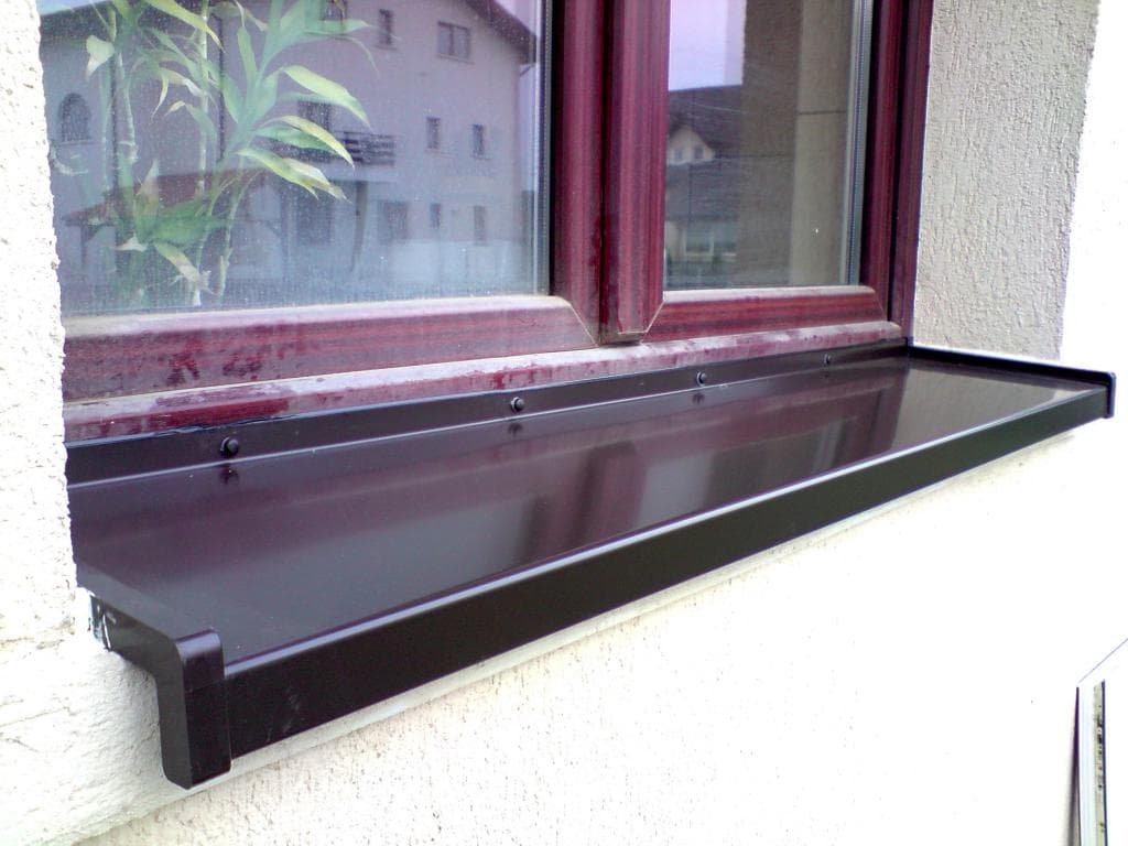 Glaf exterior din aluminiu maro